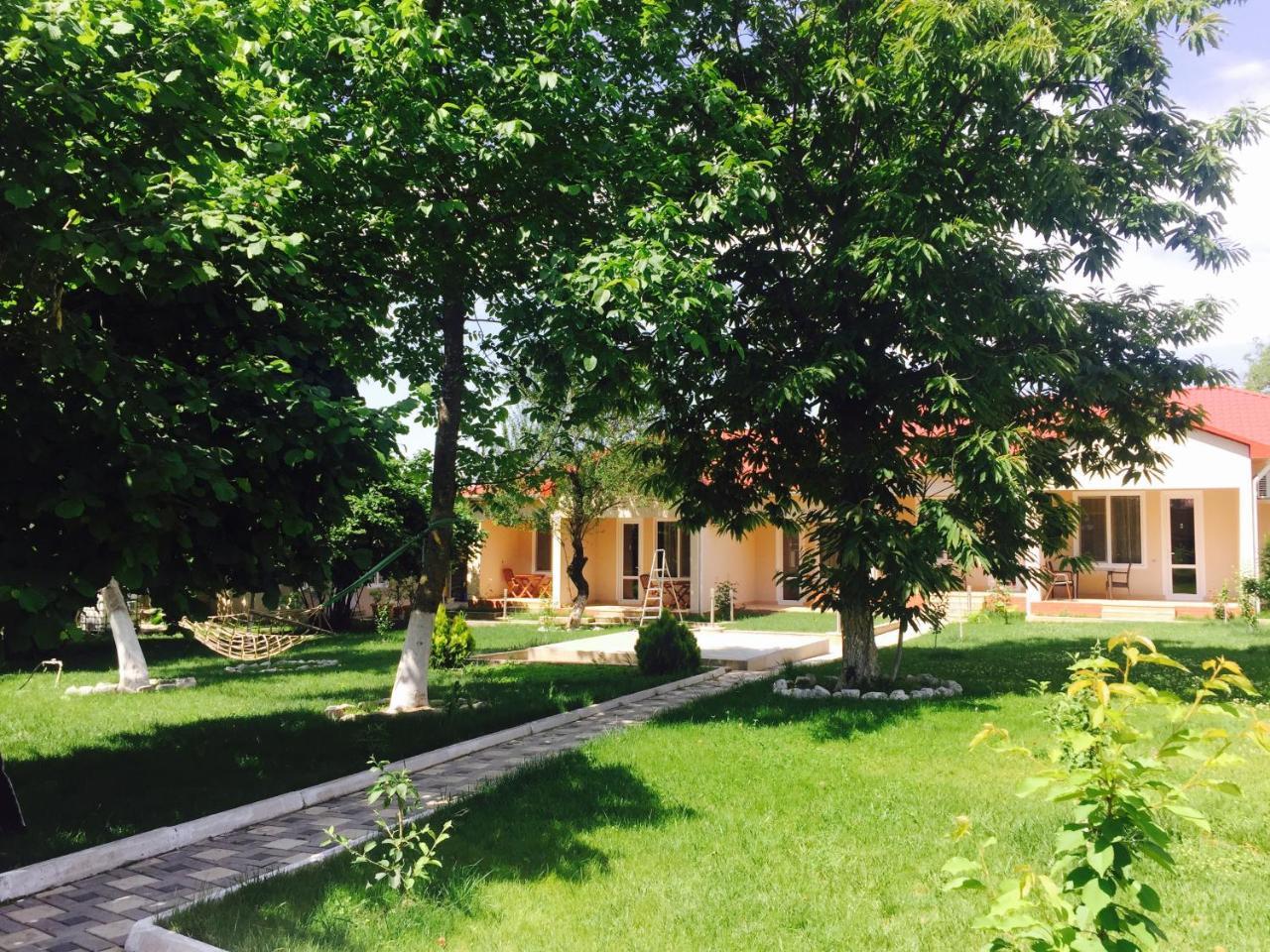 One Dom Cottage Kebele Dış mekan fotoğraf